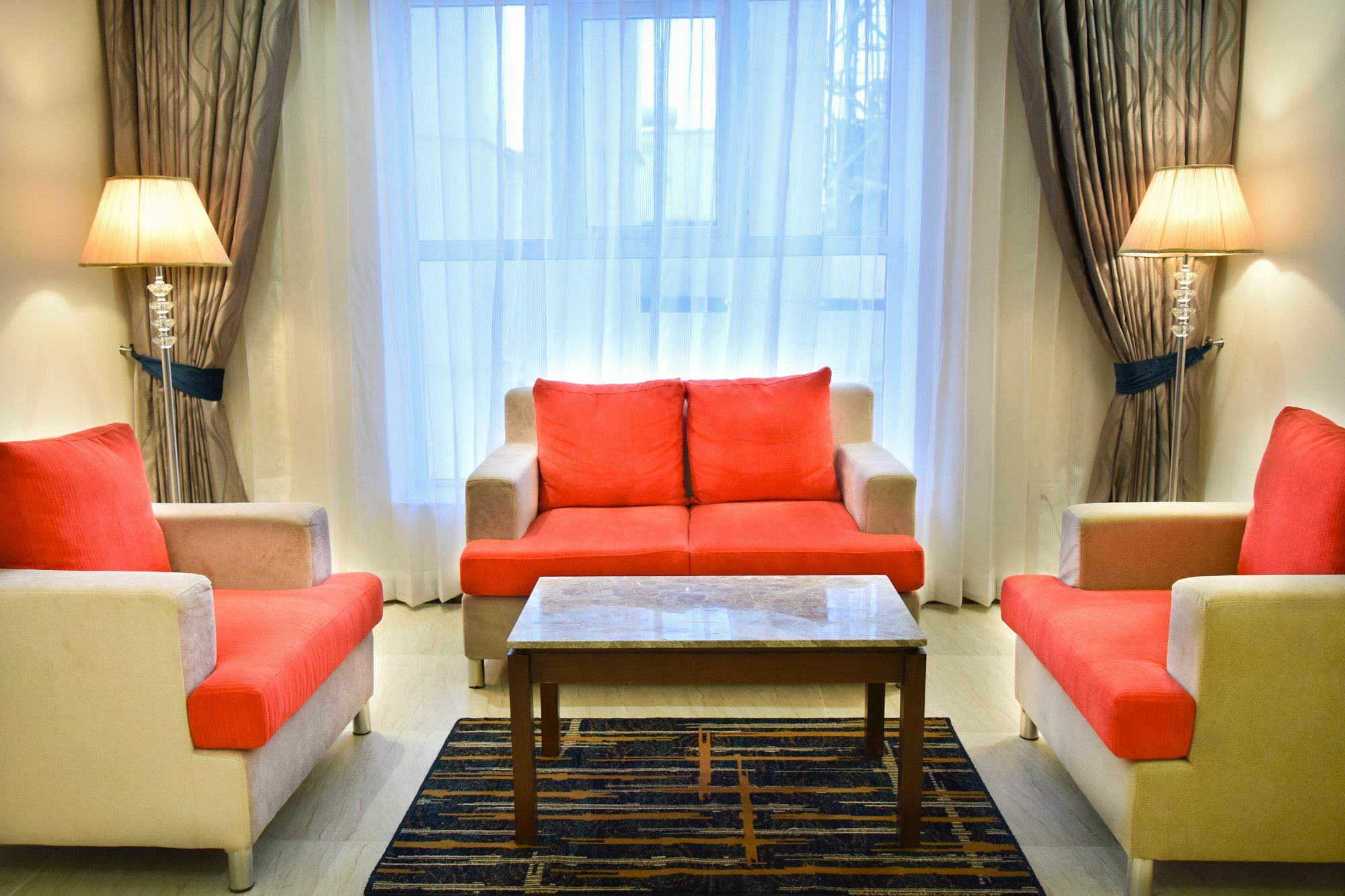 Rg Royal Hotel Bangalore Extérieur photo